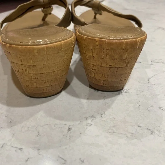 Italian Shoemakers Sandals - Picture 3 of 8